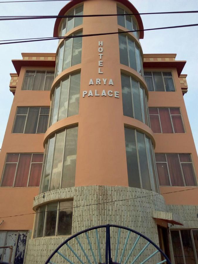 Hotel Arya Palace ปูรี ภายนอก รูปภาพ